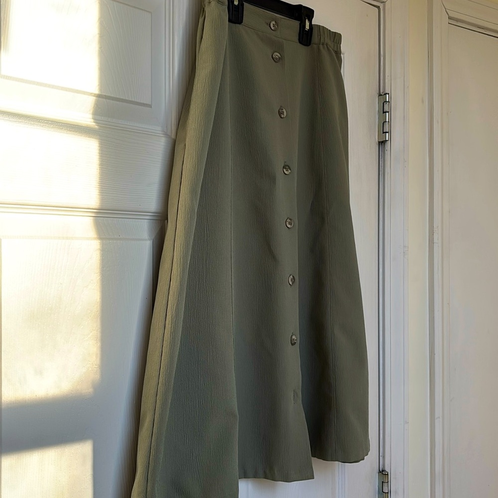 Napa Valley size 8 women’s vintage skirt with pockets 🎉